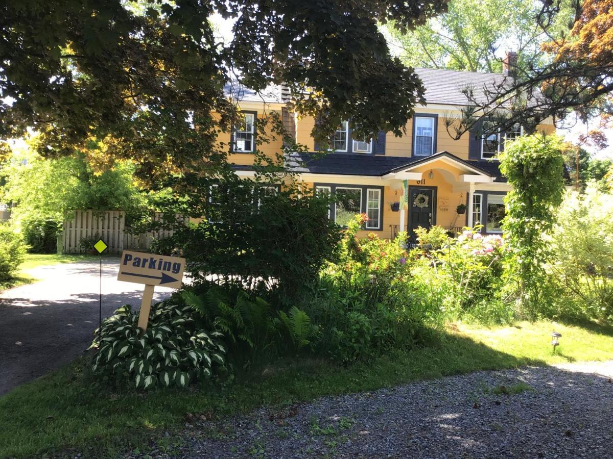 The Stella Rose B&B Wolfville Ngoại thất bức ảnh